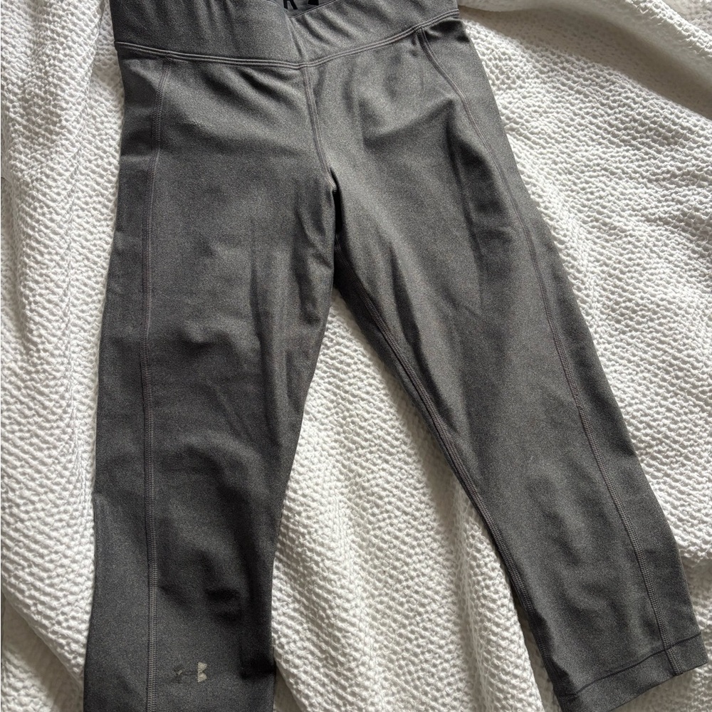 Under Armour Gray Capri Leggings